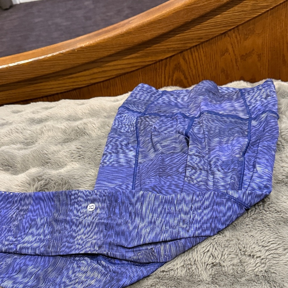 Lululemon align size 6, like new Blue Patterned Leggings